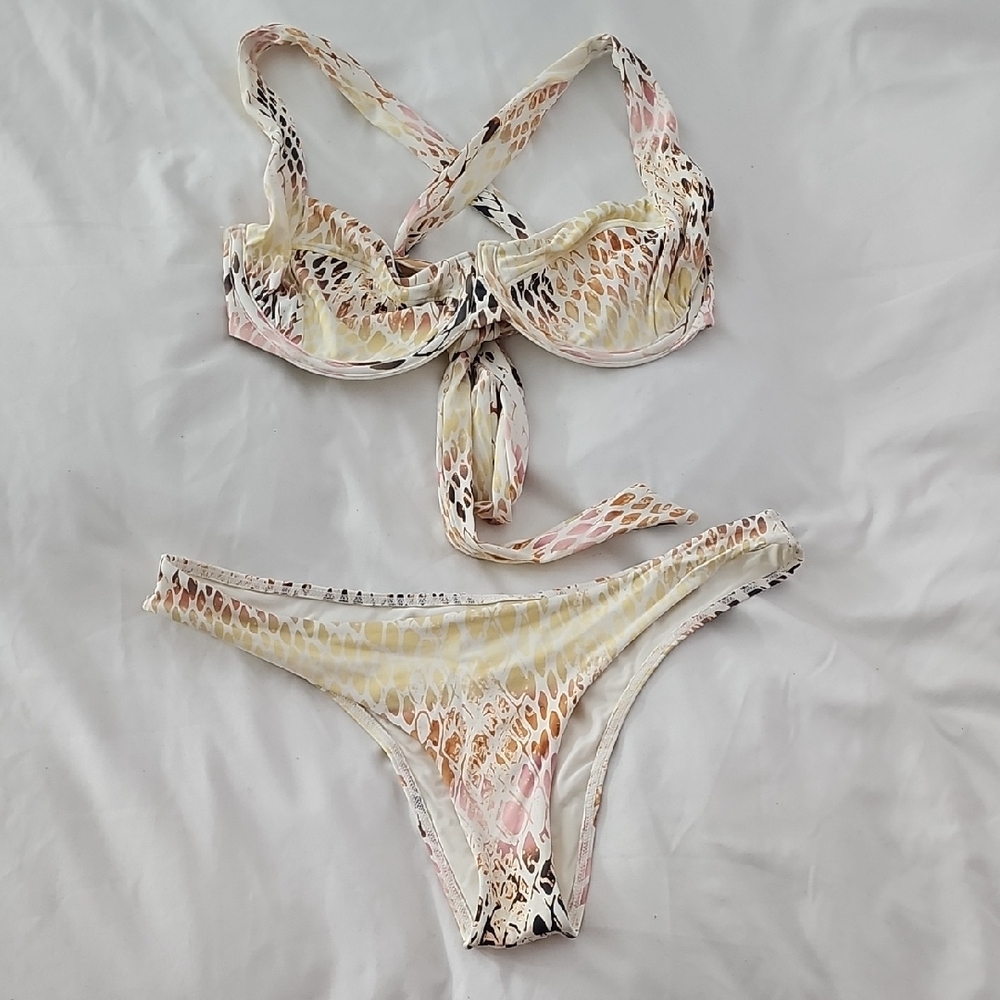 Beach Bunny Vibrant Bikini with Cheeky Cut Small Bottom Medium Top